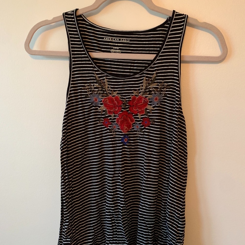 Striped loose fit tank with floral details!